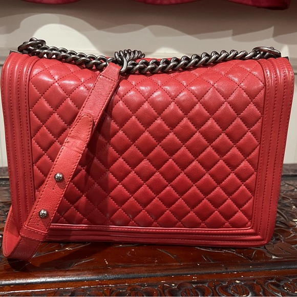 Chanel Large Boy Bag - Picture 9 of 11